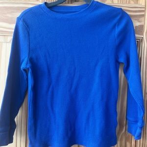 Long sleeve thermal shirt.
